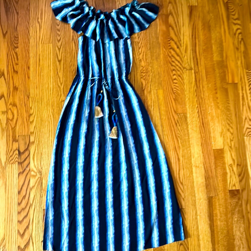 Figue Sz S 100% silk dress Perfect vacation style! Made in India